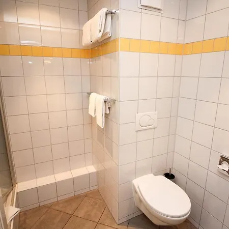 Отель Gastehaus Am Rptc 3*