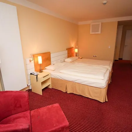 Gastehaus Am Rptc 3*